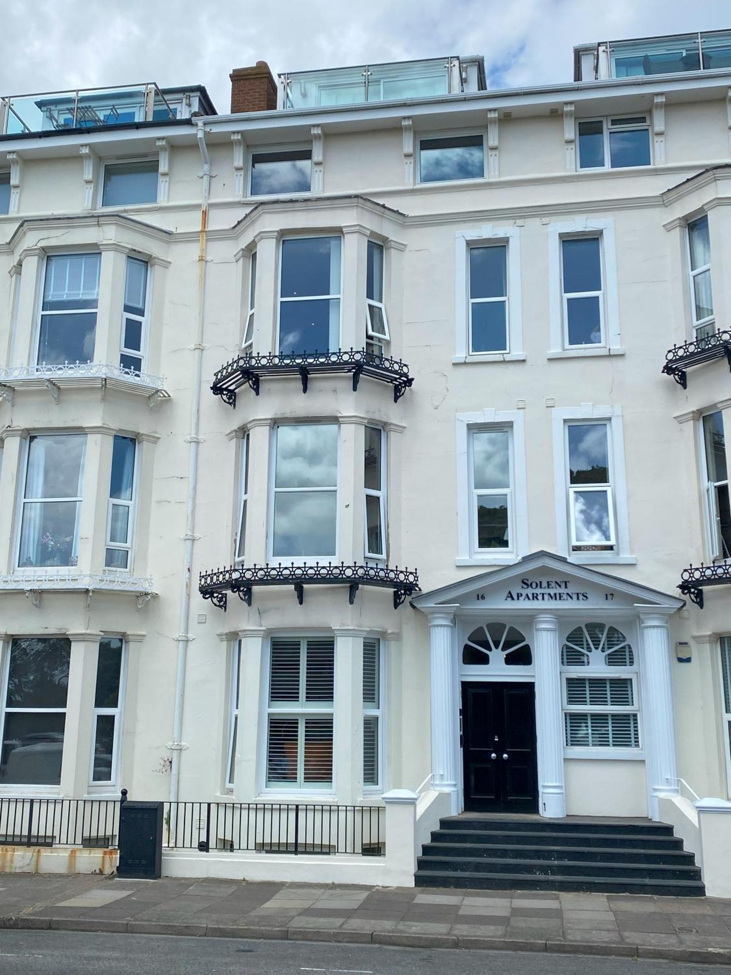 Solent Apartments Portsmouth Ngoại thất bức ảnh